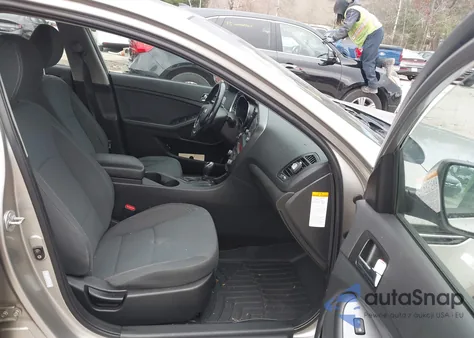 2013 Kia Optima Hybrid Lx z USA, uszkodzony, nr VIN KNAGM4AD3D5048982